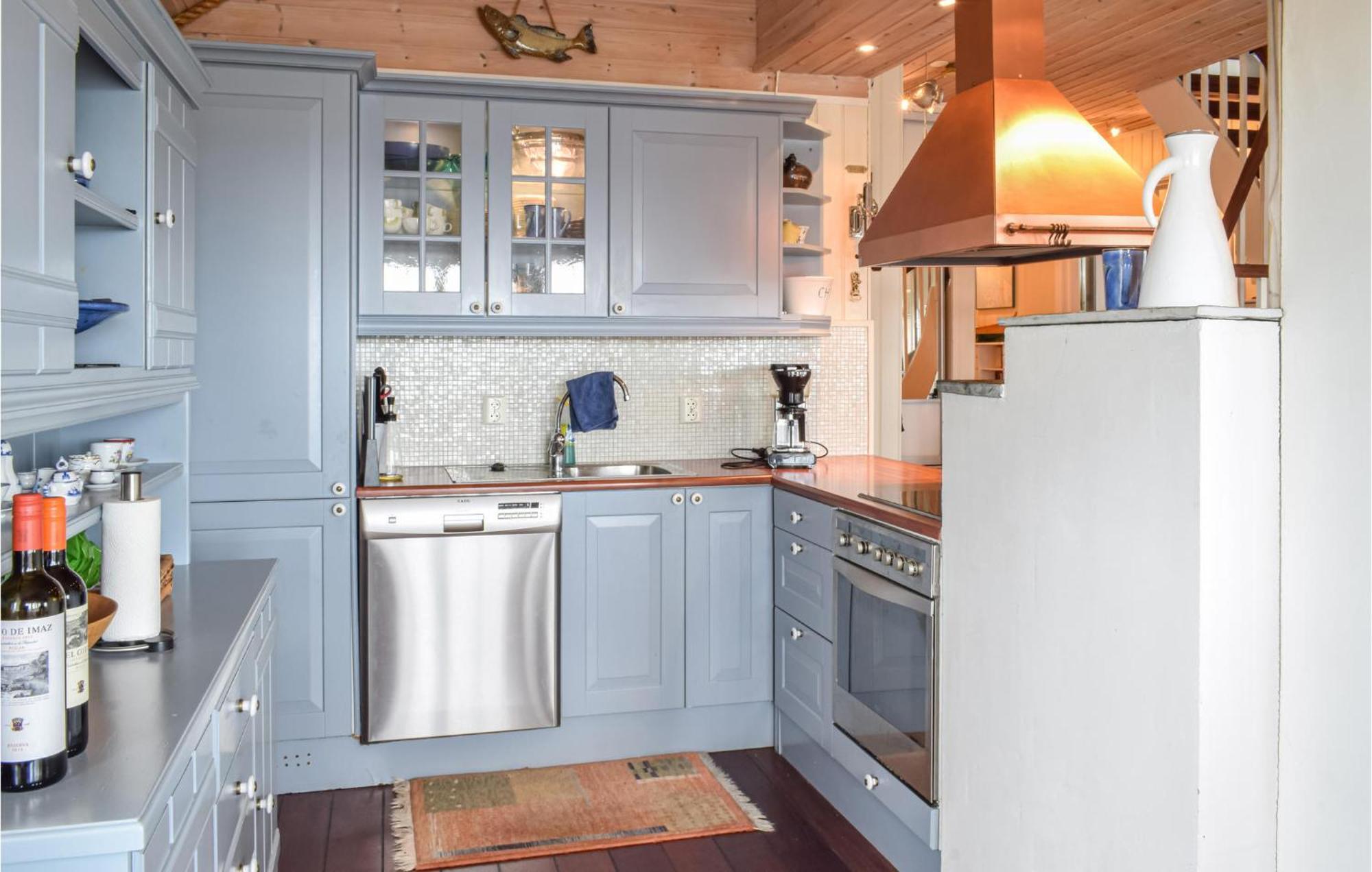 Gorgeous Home In Bekkjarvik With Wifi Εξωτερικό φωτογραφία
